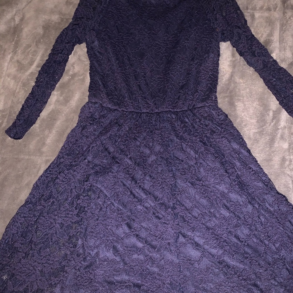 Dress - Picture 3 of 3